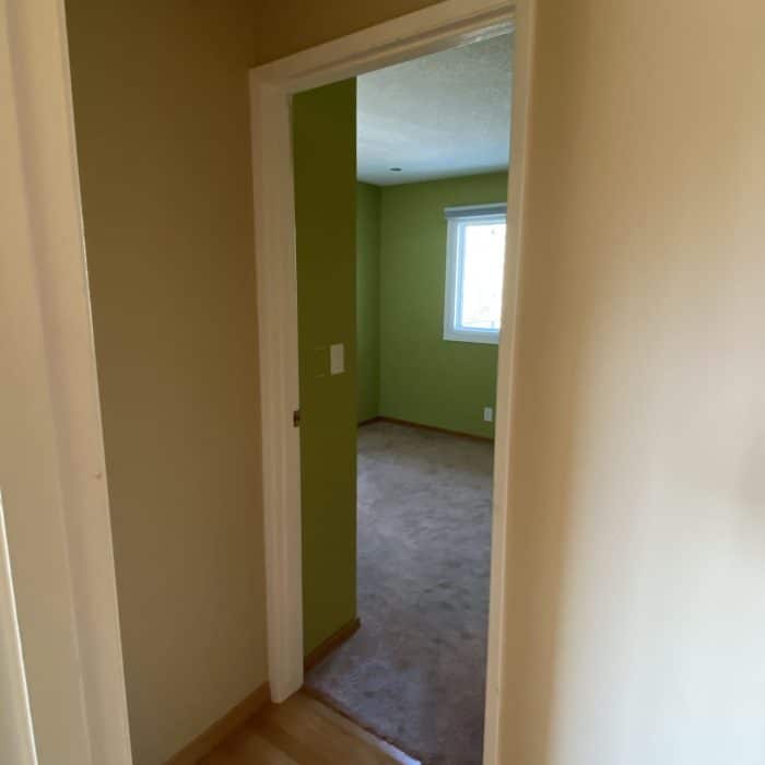 5.renovation.huntingtonhills.before.ensuite.calgary