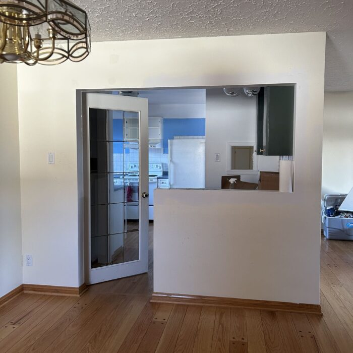 9calgary.haysboro.kitchen.renovation.before